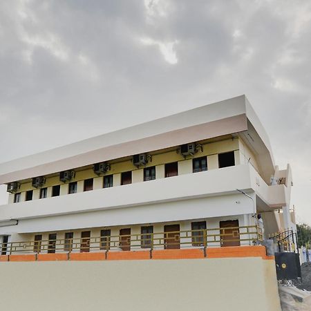 Hotel O Aruthraa Residency Podanur Bagian luar foto